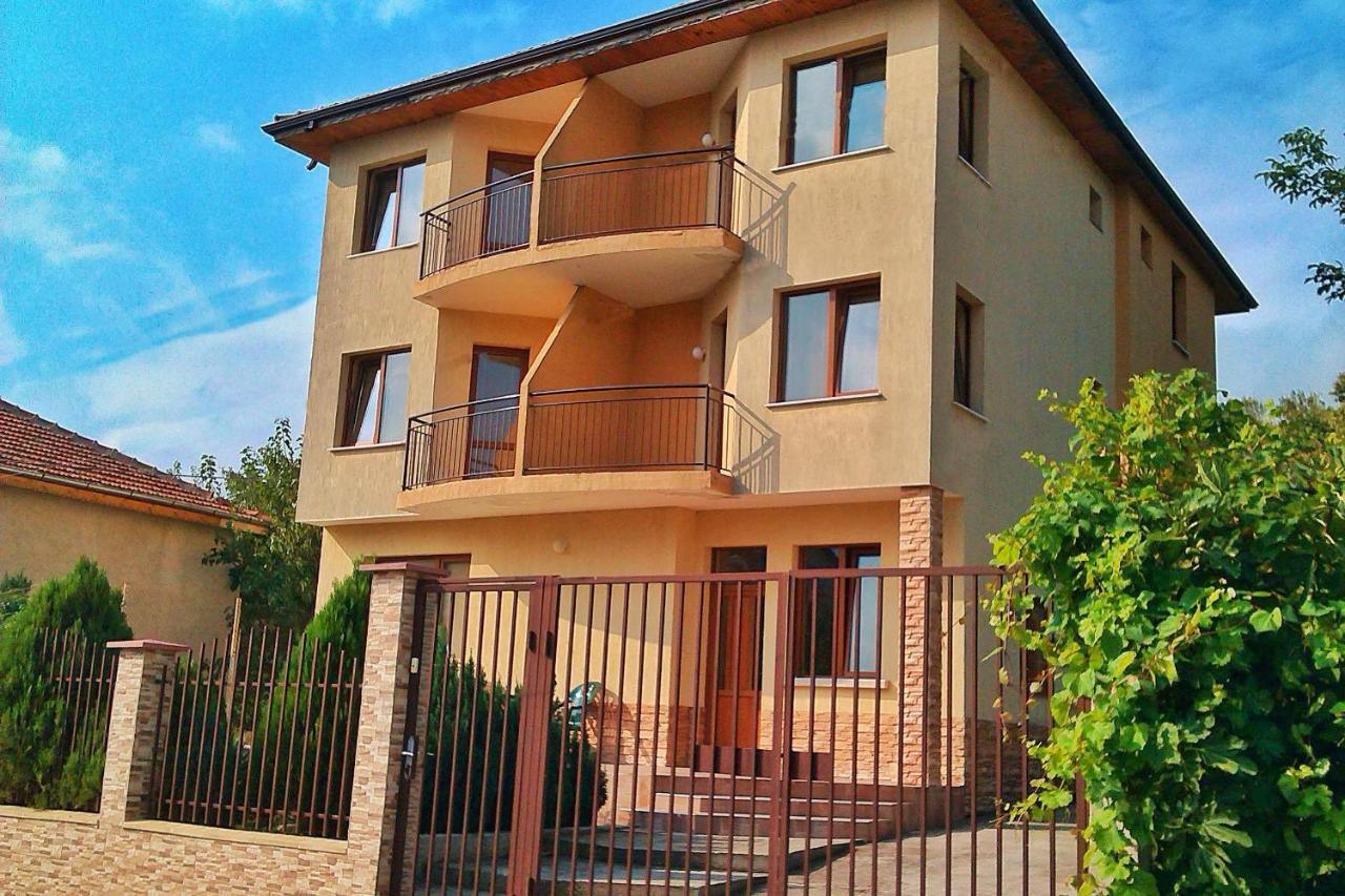 Tatyana Guest House Byala  Buitenkant foto